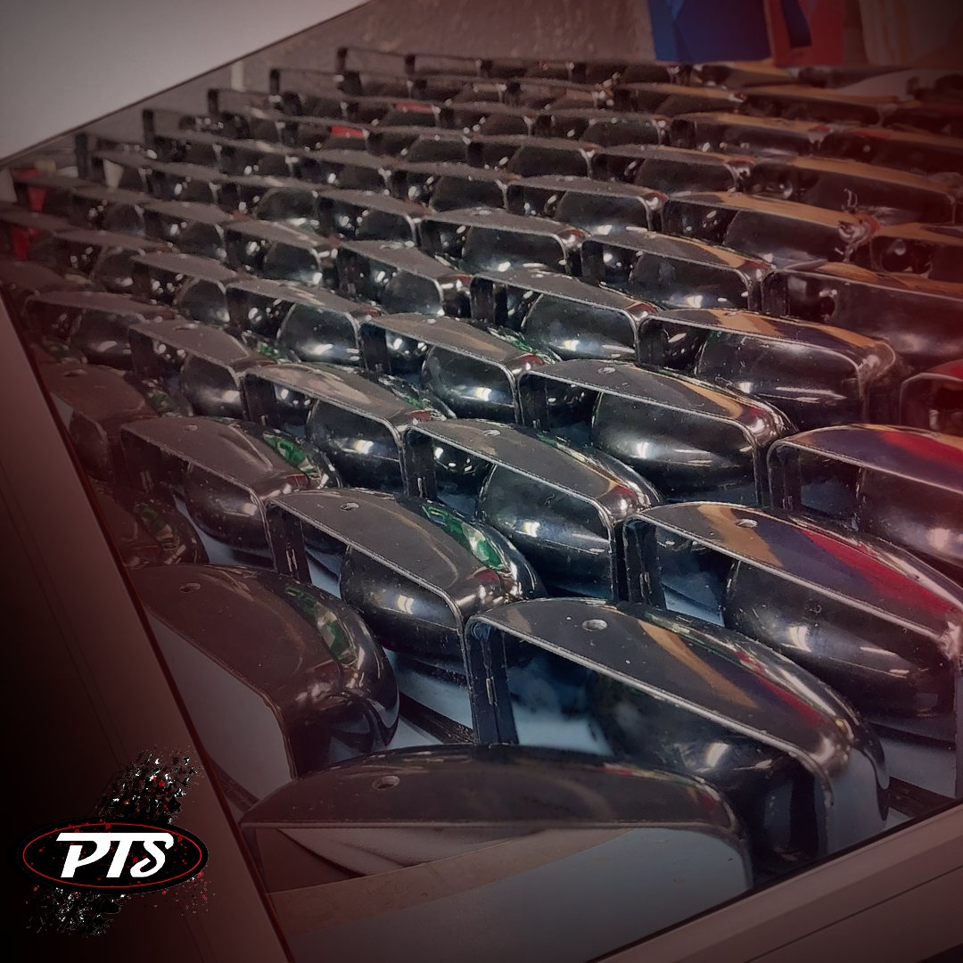 Protrust_uk's tweet photo. looking back on a hard day's work 😎 our mirror technicians work endlessly to provide you with that sleek edge over your competitors🏆

#protrust #spa #motorsport #motorsportsafety #racecarmirrors #mirrors #SPAbyPTS https://t.co/NezdDW6Wqi