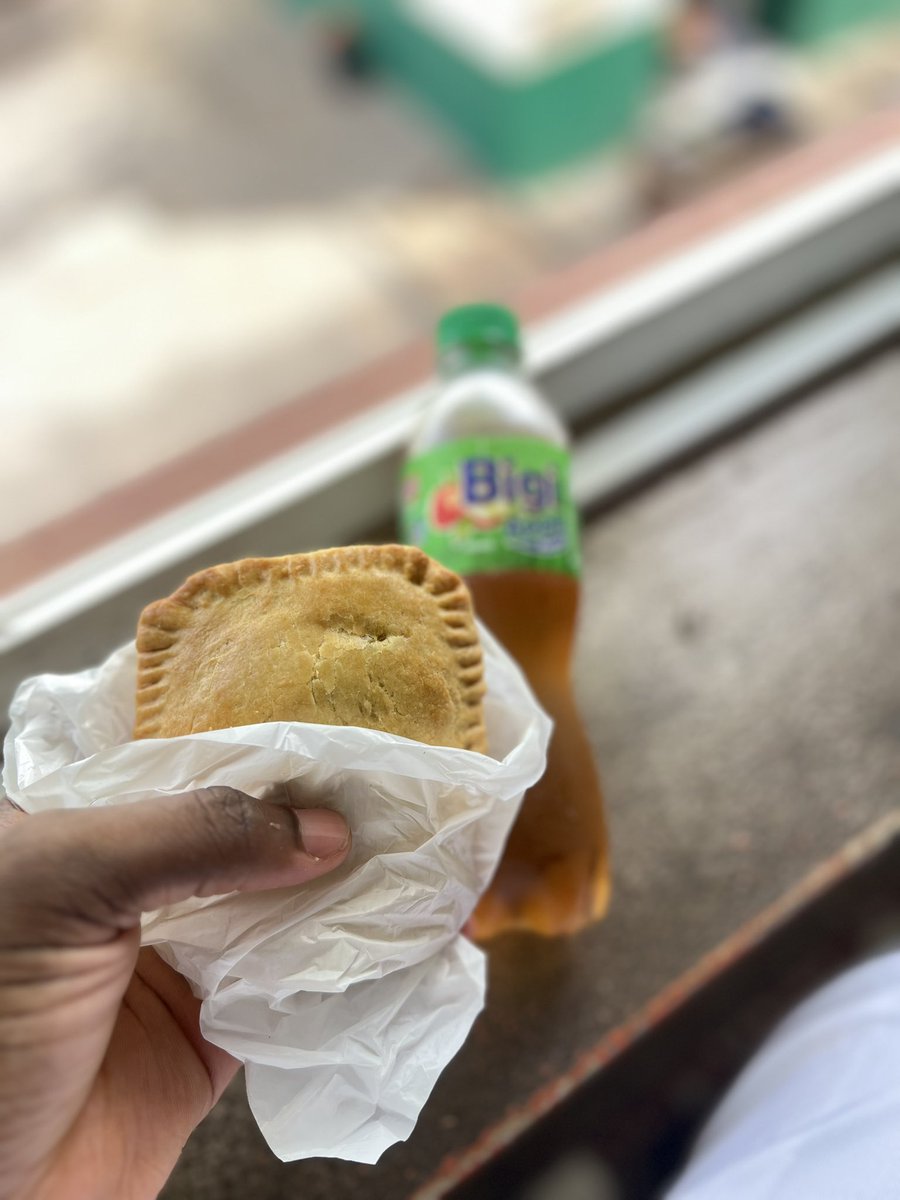 RealDreylo's tweet photo. What Bigi flavour and snack would you go for https://t.co/EU1fs8LjOO