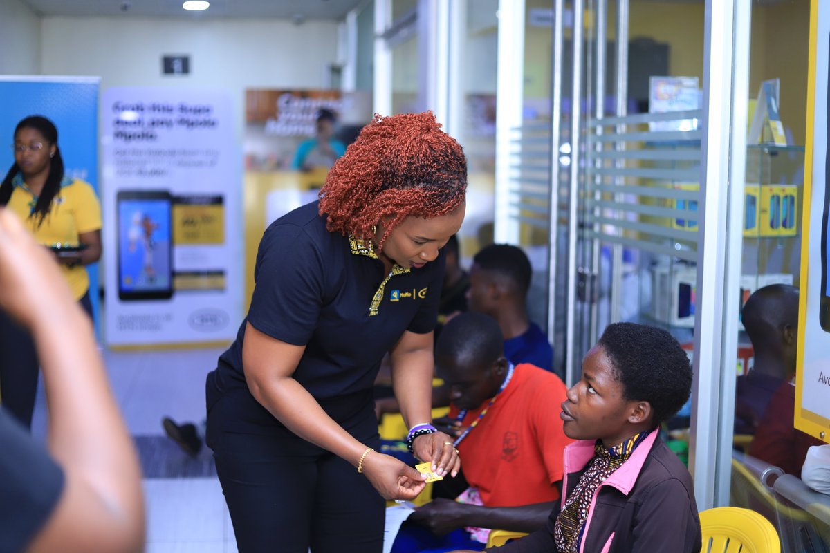 mtnug's tweet photo. Our CEO together with her team have interacted with customers, gathered feedback, and shared MTN goodies and candy. More surprises are coming to locations near you as we celebrate 25 years in Uganda during this customer appreciation week. #MTNAppreciatesYou #TogetherWeAreUnstoppable
