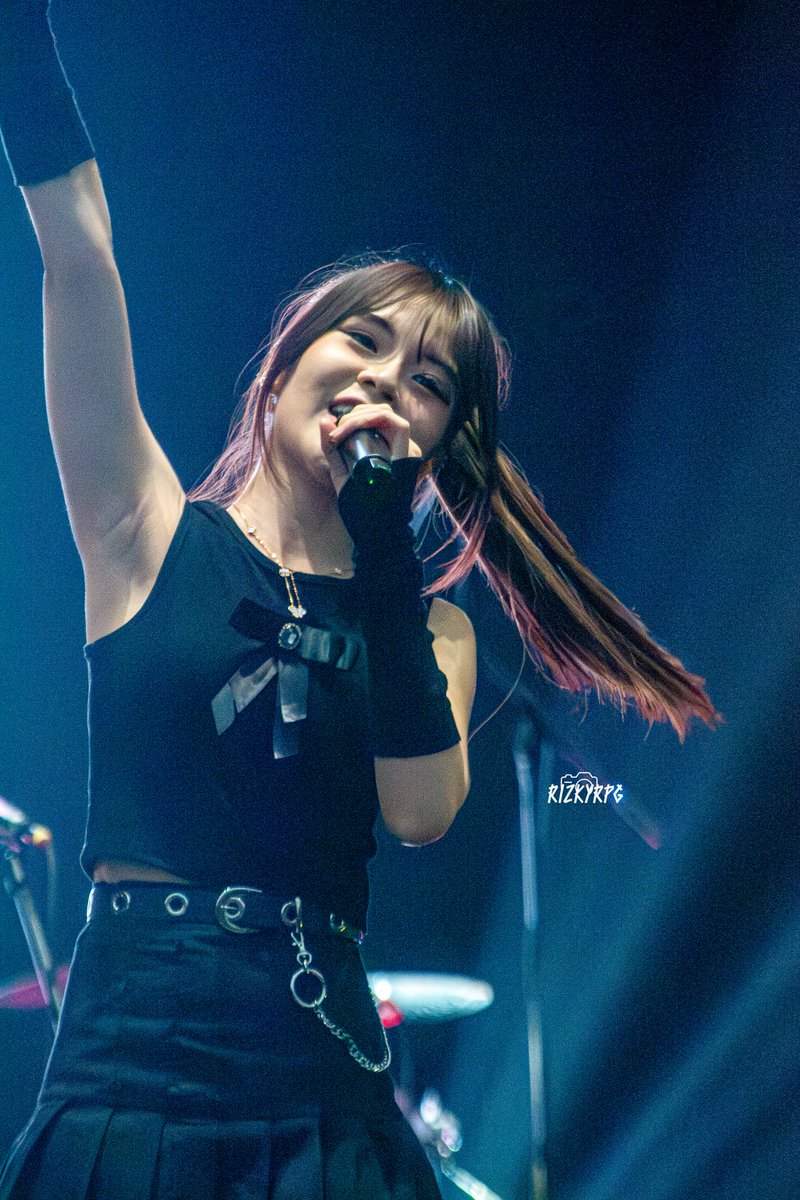 I was so happy yesterday when I saw you performed on stage again 😭
<a href="/cindyyuvia/">ᴄɪɴᴅʏ ʏᴜᴠɪᴀ - ʏᴜᴘɪ☆</a> // Kerlap-kerlip Festival