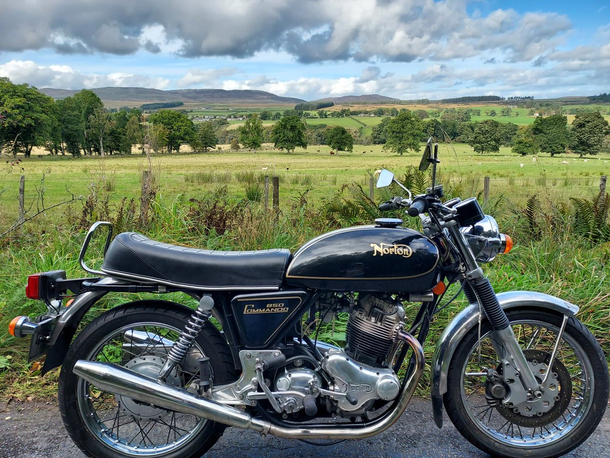 ginostravels's tweet photo. After sorting out my wife's bike this morning, took this one out and realised it needed some fine tuning as well, best to do the road tests whilst it dry and not too cold. https://t.co/XeBJOKepUX