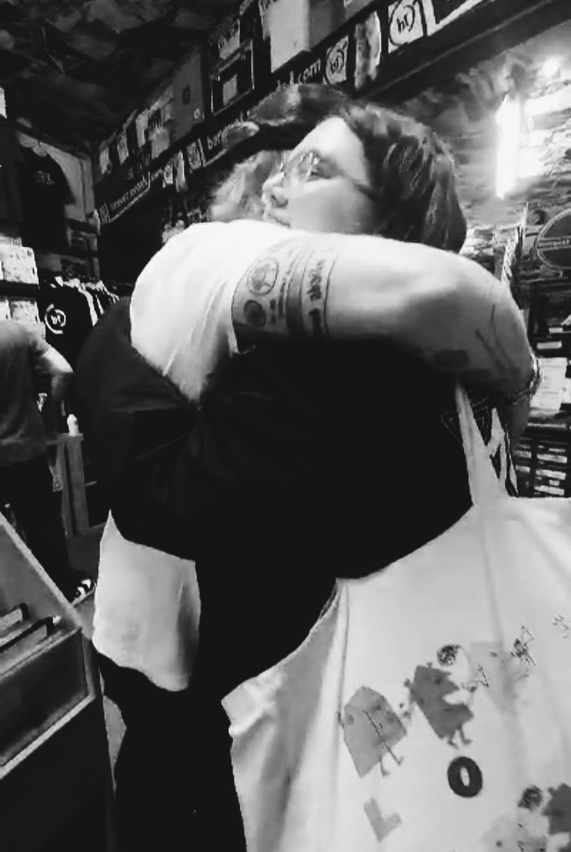 gems🩷 tweet media