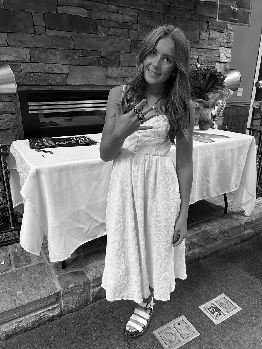 LydiaHobbs15's tweet photo. I DID IT MOM! #sc4l 👻🤍 https://t.co/6cDWZ4Vtko