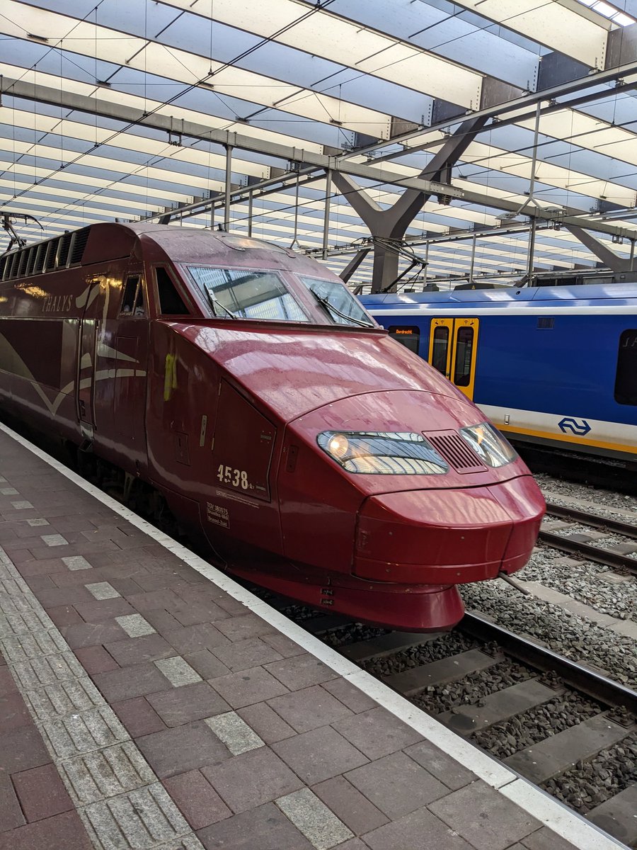 Adriaan Boot tweet media