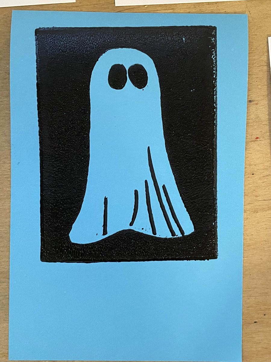 Spooky prints coming! 👻 

#printmaking #linocut #Halloween #kreate #inktober