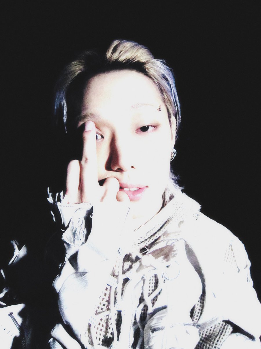 iKONIC_143's tweet photo. [#NOTICE]

BOBBY 1ST MINI [ROBERT] MOOD PHOTO WHITE

2023.10.10 6PM(KST)

#BOBBY #바비
#iKON #아이콘
#ROBERT #MOOD
#ROBERT_231010_RELEASE https://t.co/j0M8F3rTjL