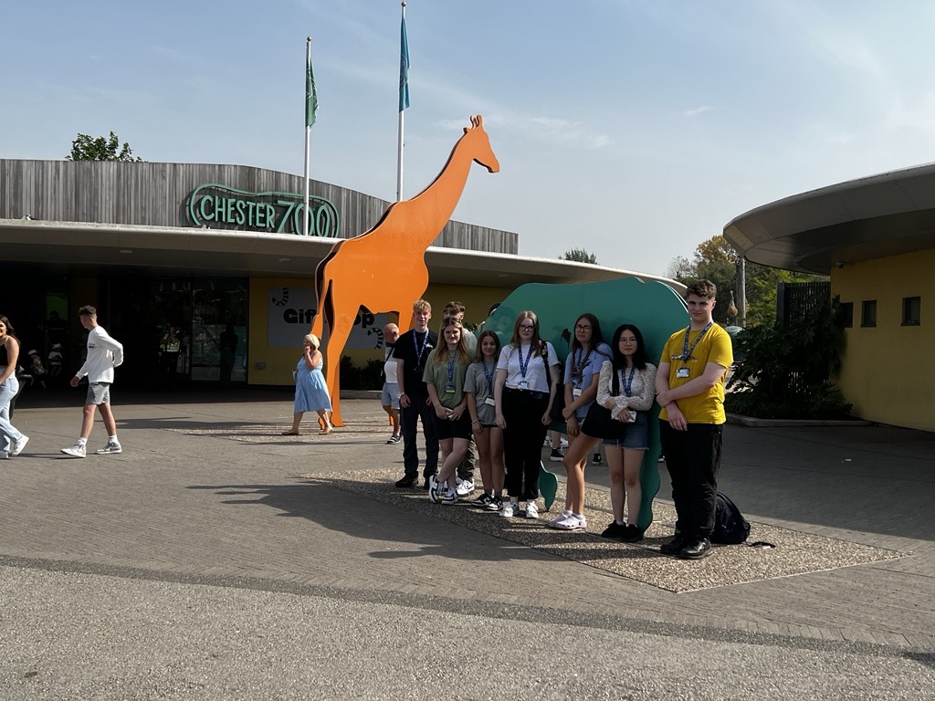 Reaseheath's tweet photo. New business and Food T Level students for this academic year enjoyed an exciting induction week visiting Chester Zoo! This was the perfect ice breaker for the students to get to know each other before starting their courseπ¦π
#TLevelsWeek #WeAreReaseheath #TLevels https://t.co/POQTZZsVLJ