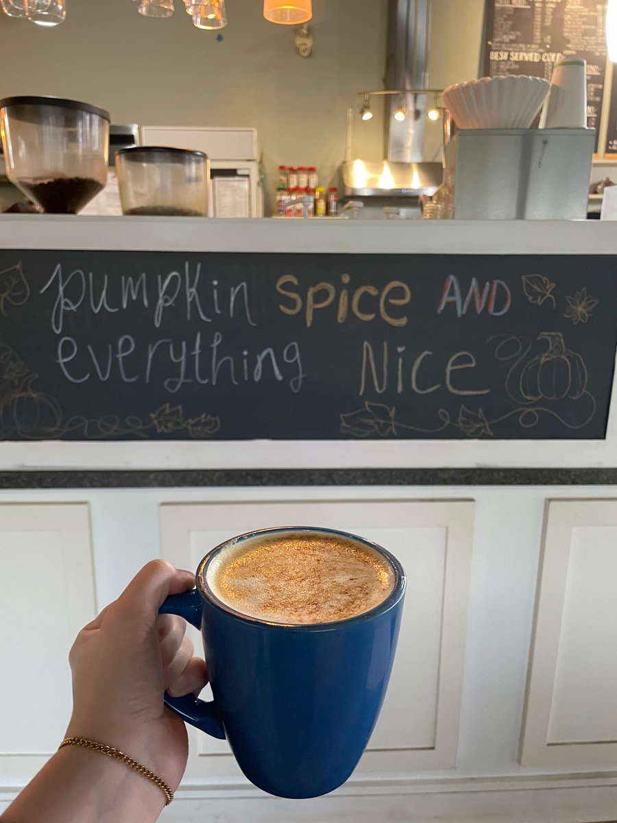 cafehaven's tweet photo. It's pumpkin season! Be sure to check our fall drink and food menus. ๐๐
#SpiceThingsUp #FallMenu #PumpkinSpice #DeliciousDrinks #AutumnFlavors #SeasonalFavorites #WarmBeverages #CozyVibes #FallSpice #shpk #shpkeats #shpklocal #cafehaven #supportlocal #yeg #yegeats #yeglocal https://t.co/j5p2PpEj0W