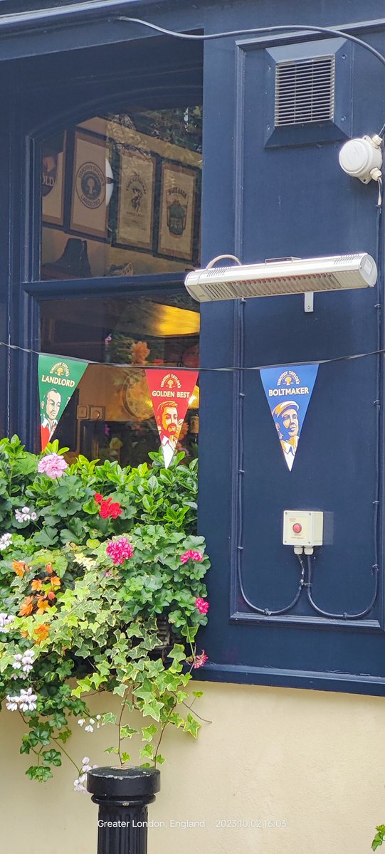 vicpublandlord's tweet image. When you go to London #timothytaylor