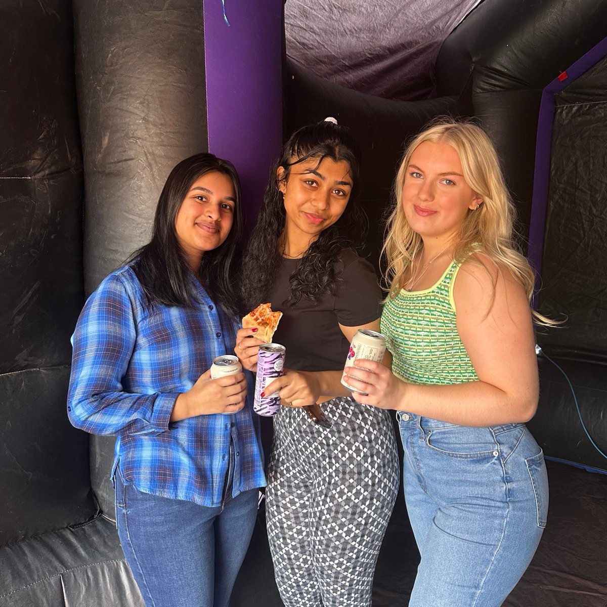 dwell Student Living tweet media