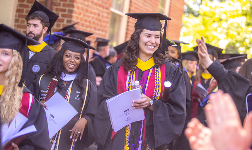 RoanokeWomenSoc's tweet photo. Roanoke College Featured in The Princeton Review’s “Best 389 Colleges for 2024”
Link: https://t.co/JE00KHayxU
#roanokecollege #WhyRC #ncaa #academiclife https://t.co/AvxlPONPbE
