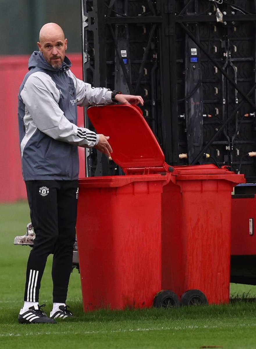 Erik ten Hag at Carrington today 👇