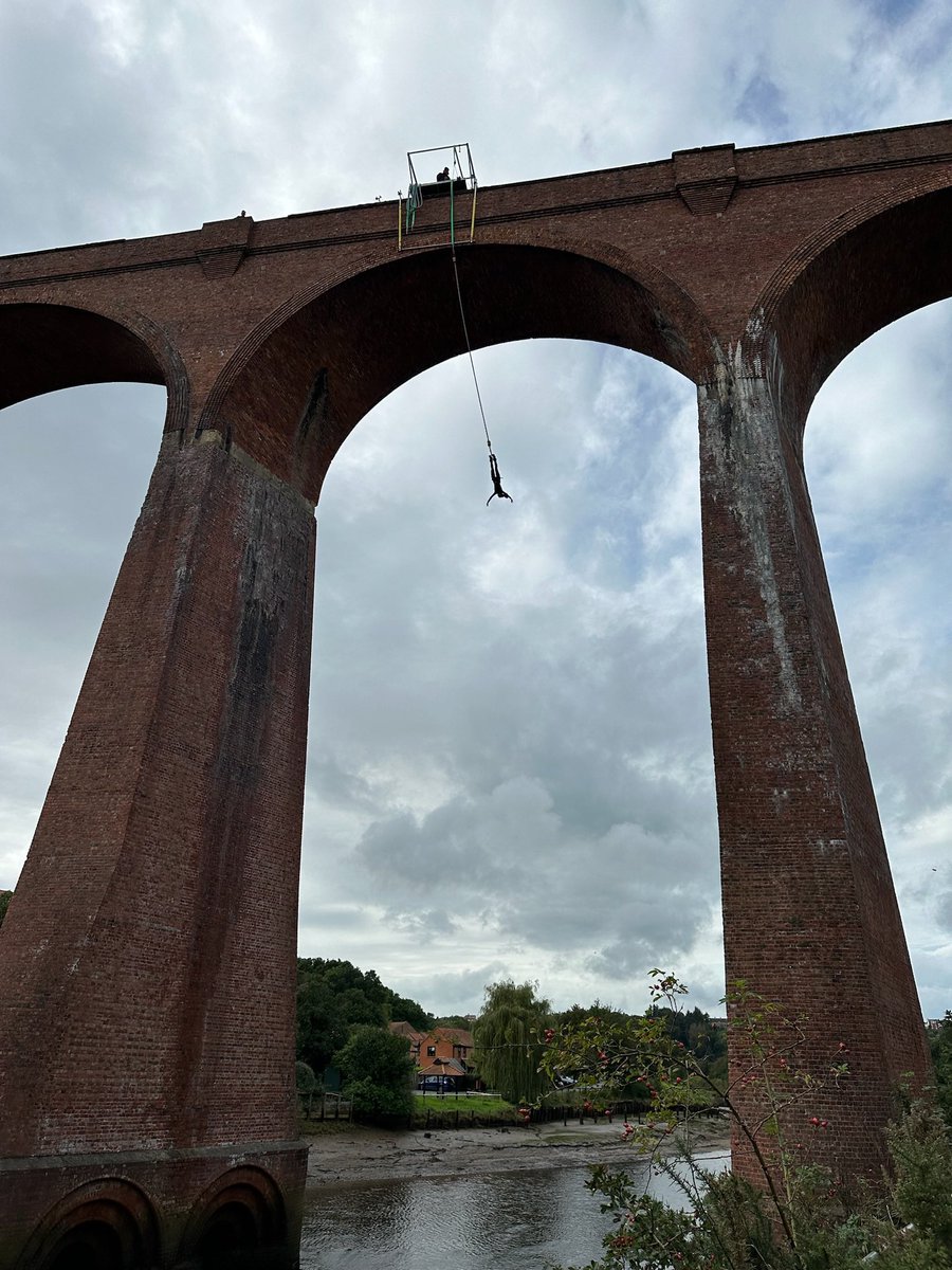 ashamaex's tweet photo. Bungee jumping into my 26th year of life 🥳 https://t.co/wRfQTtdQtQ