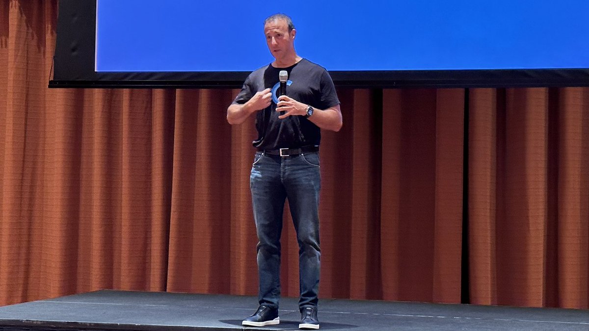 rwang0's tweet photo. MyPOV: @dossip CEO @Ceridian @dayforce takes stage. Shares the origin story and how to #MakeWorkLifeBetter. Can we quantify value? #insights2023 https://t.co/0QCdA5PtrR
