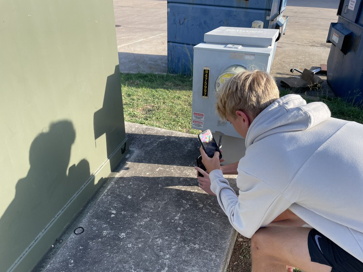 sciencepusher's tweet image. Aerospace started off our unit on gps and radio navigation with a quick visit to my campus geocache course. First team to locate and record all six locations wins! They built cohesive teams, had a blast, and we all got our steps in for the day.