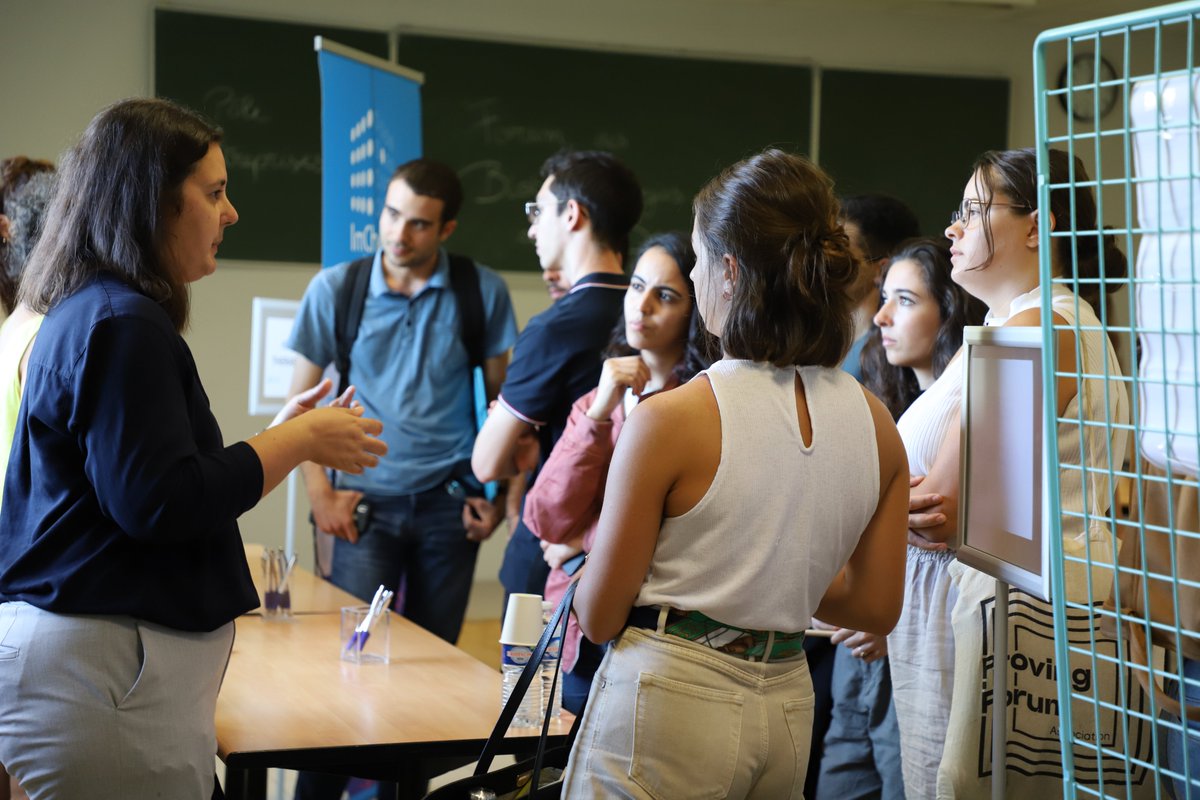 PolytechMars's tweet photo. 🟣Après-midi : Carrefour des Carrières ! 

Entreprises et laboratoires sont venus présenter leurs activités aux étudiants.

Deux écoles présentent la poursuite d'étude &amp; le double master @KedgeBS / @iae_aix  et #PolytechMarseille https://t.co/bvRgOFHz6O