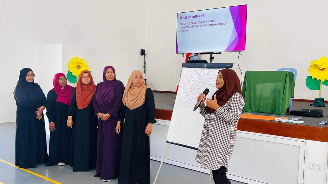 FSFuvahmulah's tweet photo. ~The first PD for this academic year was conducted on Building Positive School Culture.~
@MoEdumv 
https://t.co/eKDTjFXF7Z https://t.co/qMEJ3mutMJ