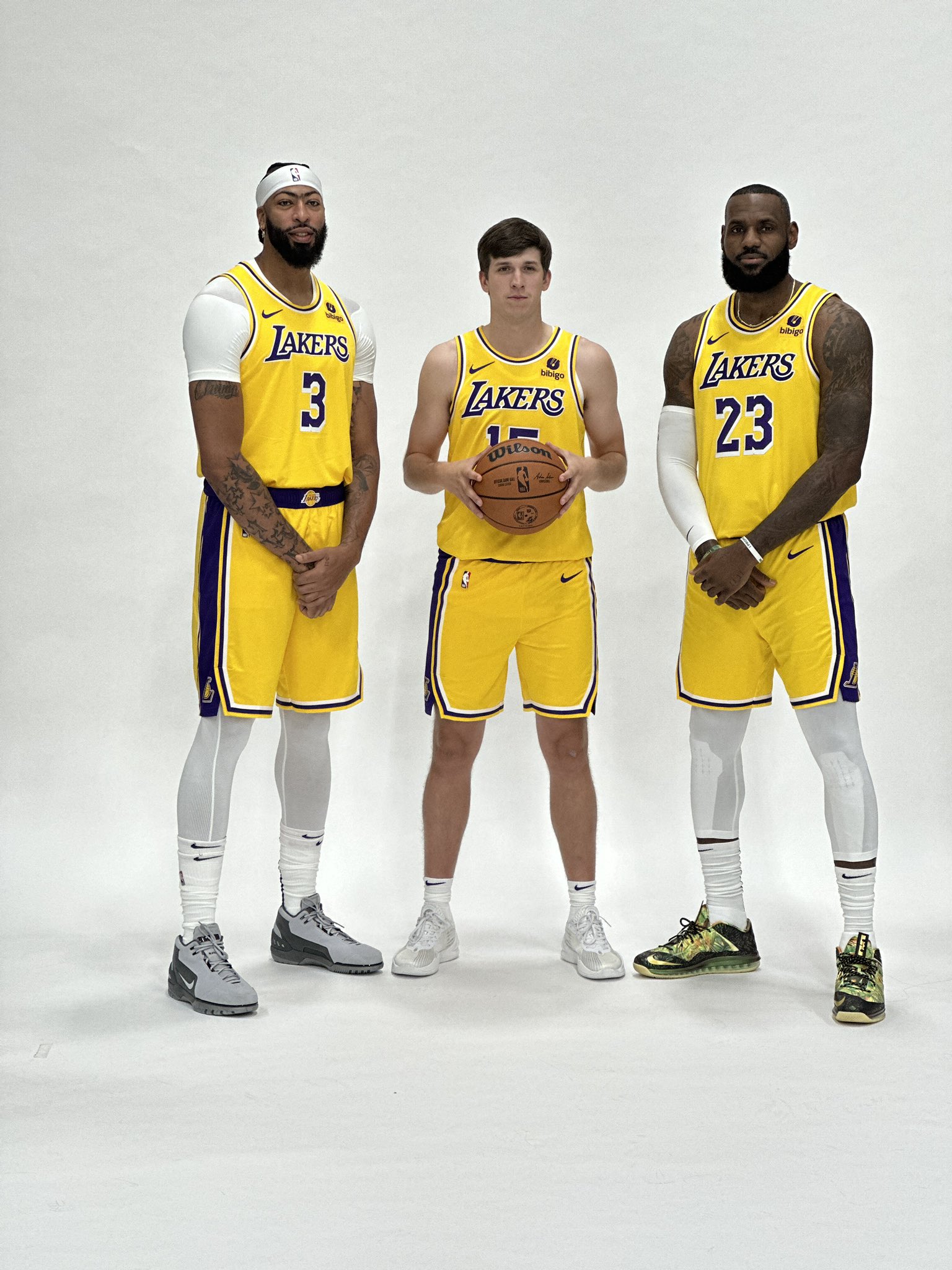 Lakers media best sale day