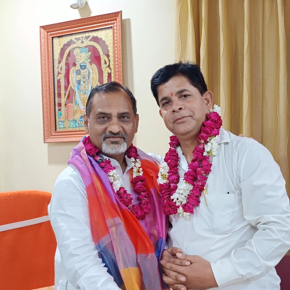 भाजपा जिला अध्यक्ष श्रीमती पूनम चौहान जी घोड़ा विधानसभा के विधायक आदरणीय श्री अजय महावर जी का आशीर्वाद प्राप्त हुआ
<a href="/BJP4Delhi/">BJP Delhi</a>
<a href="/BJP4India/">BJP</a>
@bjp4northeastdl
<a href="/poonambjpNE/">PoonamChauhan जिलाअध्यक्ष (2023-2025)</a>
<a href="/ManojTiwariMP/">Manoj Tiwari</a>
<a href="/AjayMahawarBJP/">Ajay Mahawar</a>