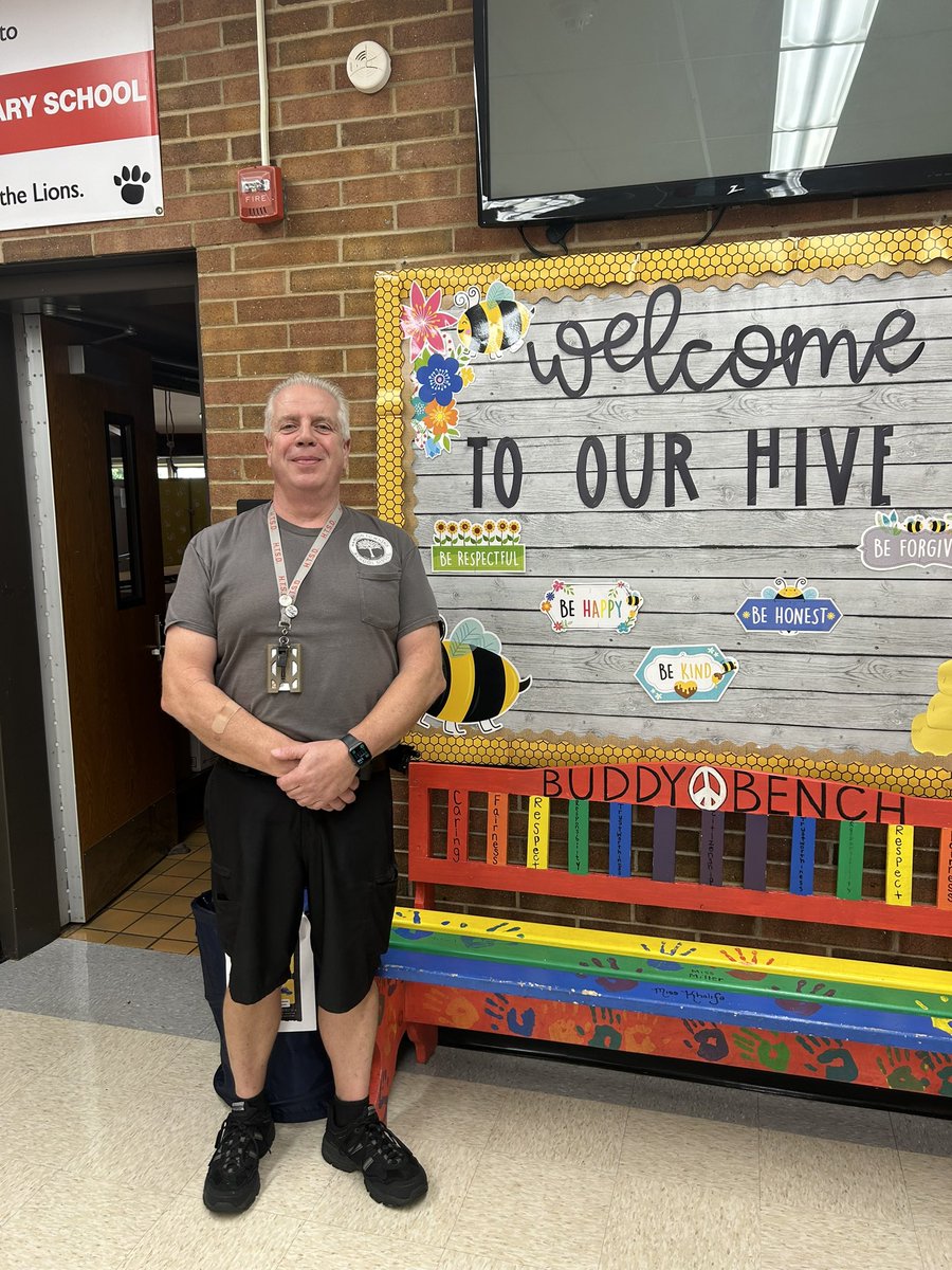 Happy National Custodial Day to the one who keeps everything together!  Thank you Mr. Mark for being amazing! #NationalCustodianDay <a href="/WeAreHTSD/">WeAreHTSD</a>