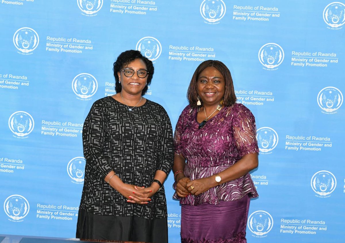 RwandaGender's tweet image. Today, Minister @Dr_Uwamariya received a courtesy visit of @JennetKem, the @unwomenrwanda Country Representative.
The conversation evolved around the existing partnership in gender mainstreaming, men engage for #GEWE and girls empowerment.