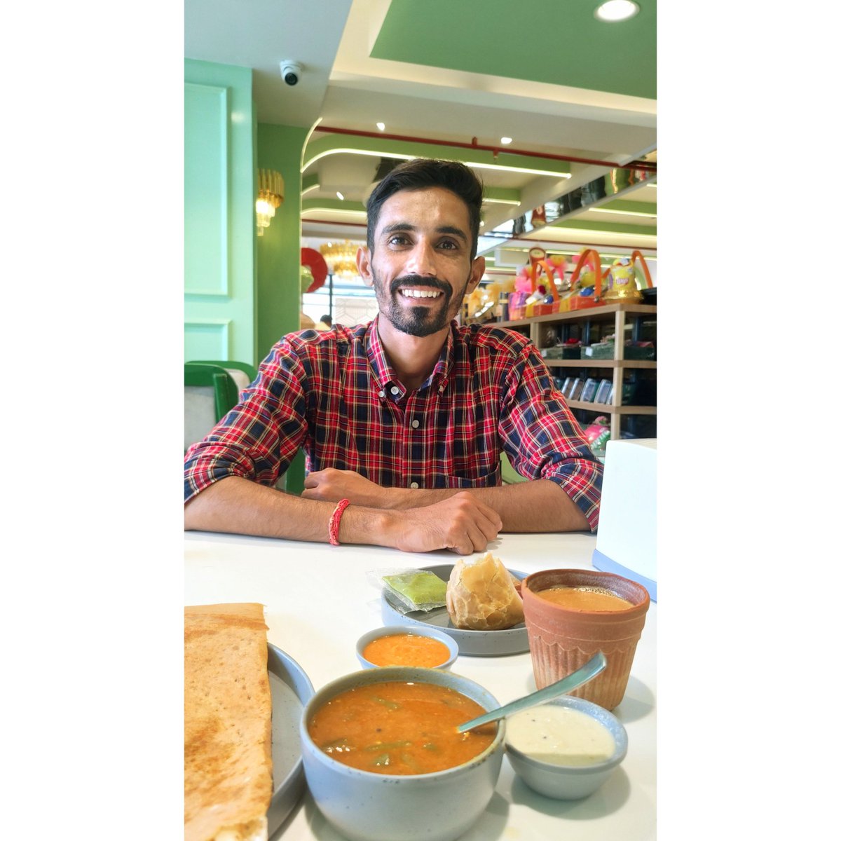 Saurabhbisnoi29's tweet image. Blessed

Chai zaruri hai 

#dosa 
#samsoa😋