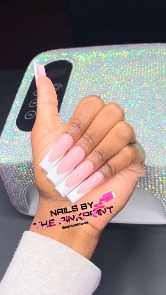 dynialexis's tweet photo. i love doing french tip on myself ๐ฎโ๐จ , #gramfam book w me @kalonsklaws on insta ๐
๐ฝ .
#gramblingnailtech #rustonnailtech #latech #ulmonroe https://t.co/nfCT2ic1pL