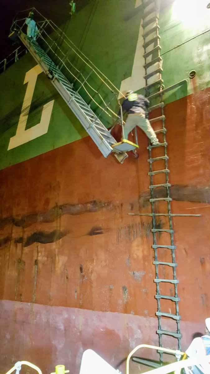 Themaritimepil2's tweet photo. Watch your step!!
Great start of the week to all of you. Life isn't too bad.
#pilot #pilotladder #shipping https://t.co/eBPXikuvjR