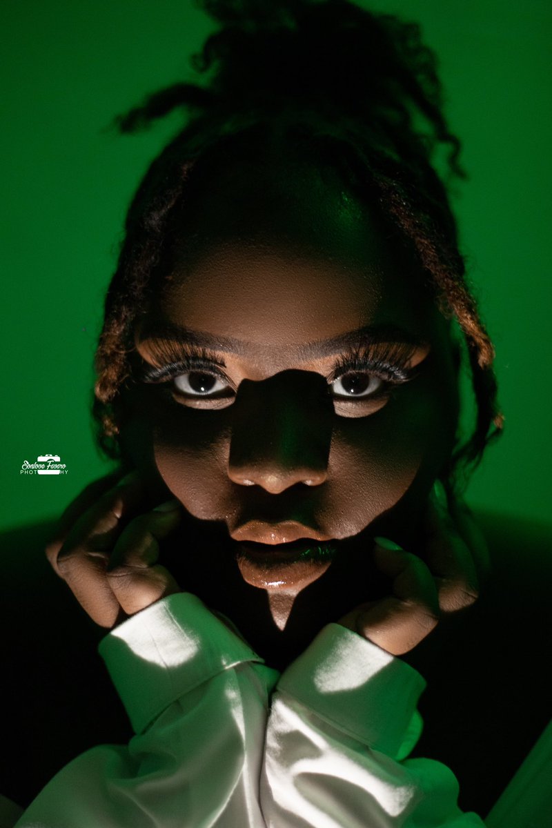 Sonlove128's tweet photo. 📸 : @Sonlove128 
Modelo : @gaelledymphna 
Studio : Kana Studio
kite kana jere imaj ou
 
#mannequin #model #fashion #photography #shooting #mode #love #style #modelephoto #beautiful #art #portrait #photo #photooftheday #paris #photographer #beauty #france #modeling #photoshoot https://t.co/8UfzPr0Nms