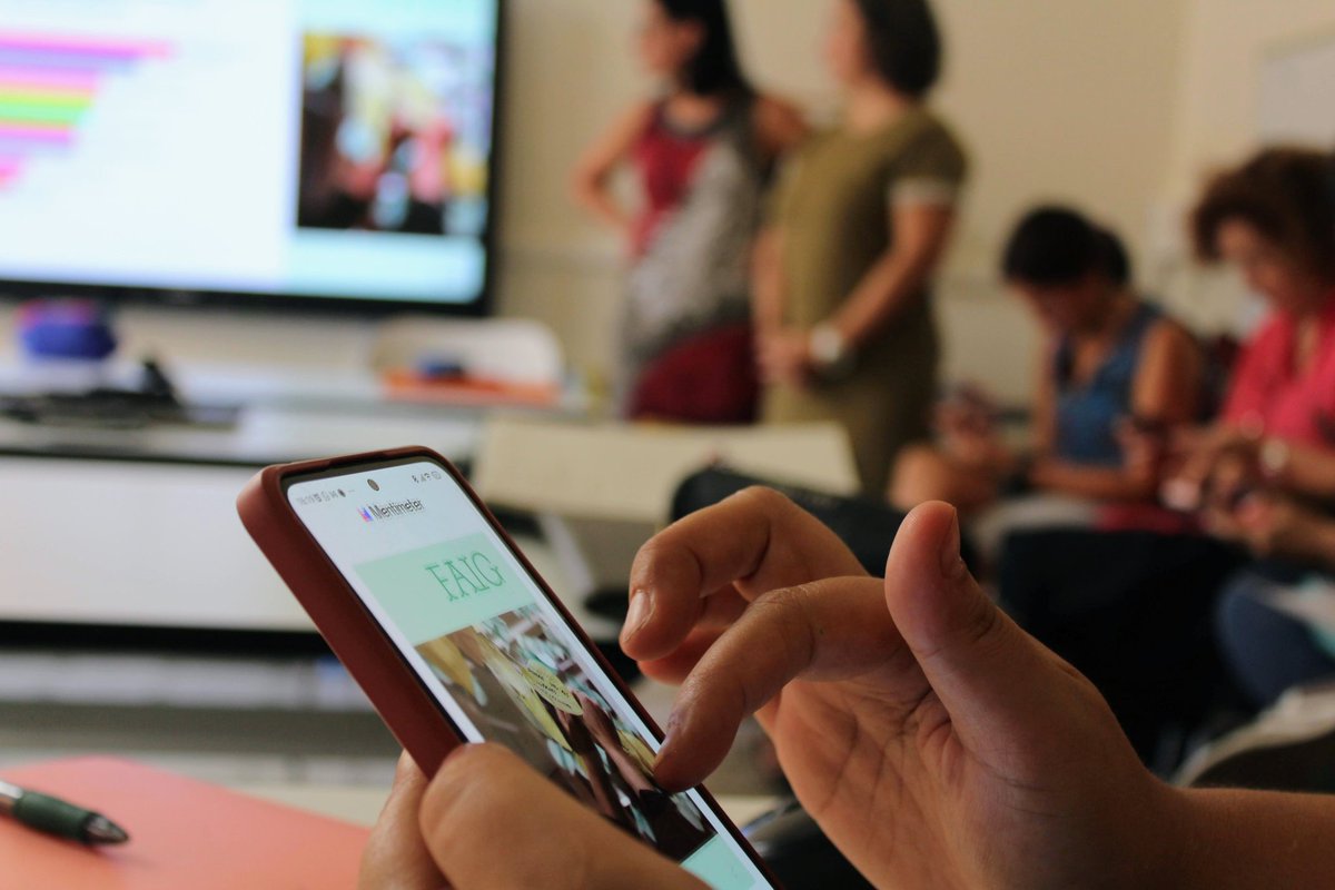 EscPratdelariba's tweet photo. Reimaginem el món i fem-ho realitat!

Primera sessió de formació en claustre del #ProgramaFaig del @cesirecat

Som-hi! 🥚

#EcosistemaEducatiu
#Vivadiversaipública

#FAIG #ProgramaFAIG #CESIRE #escola #escolapública #escolapúblicareus @ReusXarxa https://t.co/roIzsohVA5