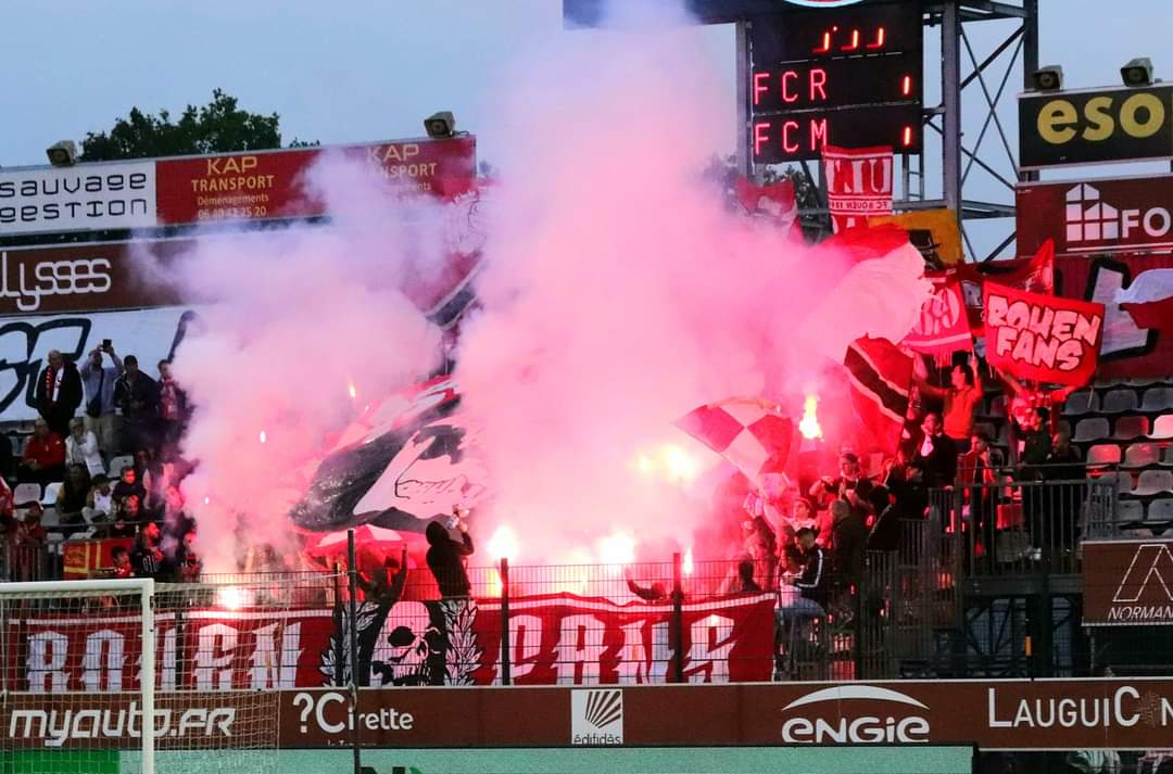 UltrasMadeinFR's tweet photo. ⚽️ Rouen - Martigues
📢 Rouen fans ! 
📆 Vendredi 29 septembre 2023 
📸 @Benoit_DBN 

#FCRFCM https://t.co/lAF34kfjWj