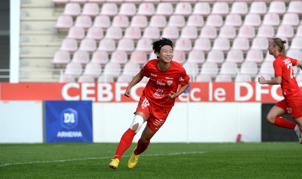 DFCO_Officiel's tweet photo. 𝐔𝐧𝐞 𝐞𝐧𝐭𝐫𝐞́𝐞 𝐝𝐞́𝐭𝐞𝐫𝐦𝐢𝐧𝐚𝐧𝐭𝐞 🔥
Xixi a inscrit un double express ⚽️⚽️
Le résumé vidéo 👉 https://t.co/VGtlvyiAcj
#DFCOLOSC https://t.co/ItroZwoWOb