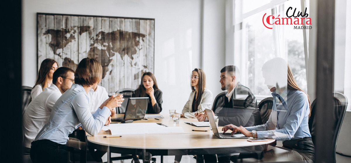 Es un honor para #GRENKE España ser parte del #ClubCámaraMadrid, renovando nuestro compromiso con el crecimiento empresarial en Madrid. Fortalecemos conexiones y colaboraciones, listos para alcanzar nuestros retos juntos. 💼🤝 #RentingdeTecnologíayEquipamiento