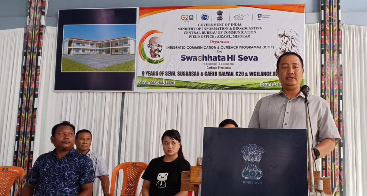 CBC_RO_Imphal's tweet photo. CBC, FO, Aizawl, Mizoram organized an ICOP on Swachhata Hi Seva, 9’years Of Seva, Sushasan &amp; Garib Kalyan, G20 &amp; Vigilance Awareness at YMA Hall, Lengte under Mamit district, Mizoram on 2nd October, 2023.
#SwachhtaHiSeva 
#9yearsofseva https://t.co/MMO5jJTv2L