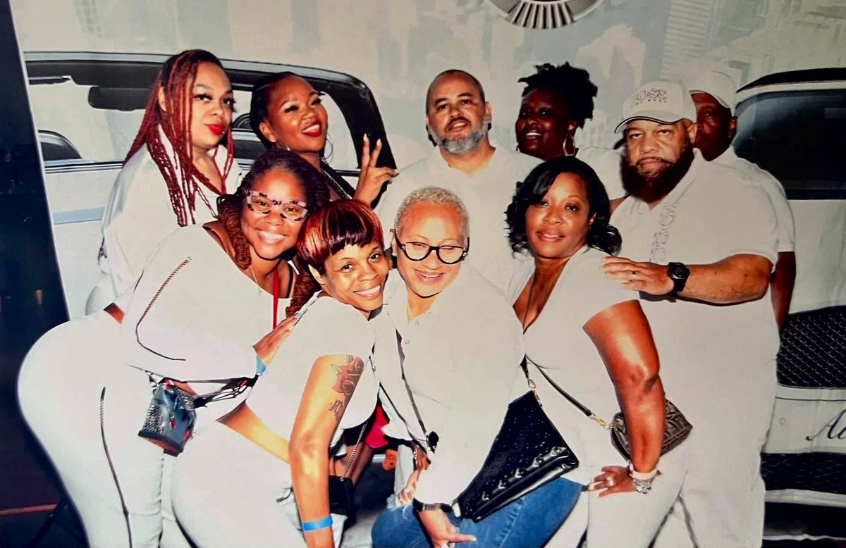 InkByDohawk's tweet photo. Partying at Karma DC! https://t.co/N7hSD3CqZW