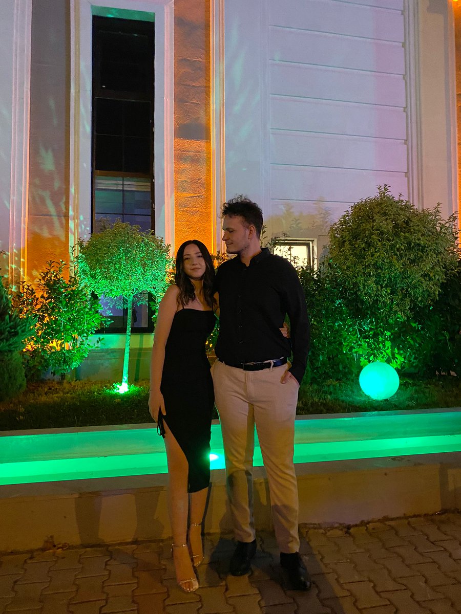 open.spotify.com/track/7LXZEyI1…