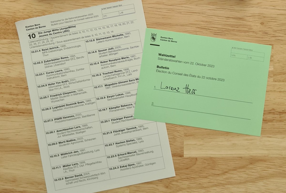 Nicht vergessen zu wählen, die Wahlunterlagen sind eingetroffen!

✅ Nationalrat: Liste 10, Die Junge Mitte
✅ Ständerat <a href="/LorenzHess/">Lorenz Hess</a>

💪🧡💜 #WahlCH23 #DieJungeMitte #TeamOrange #MittenangStattGägenang