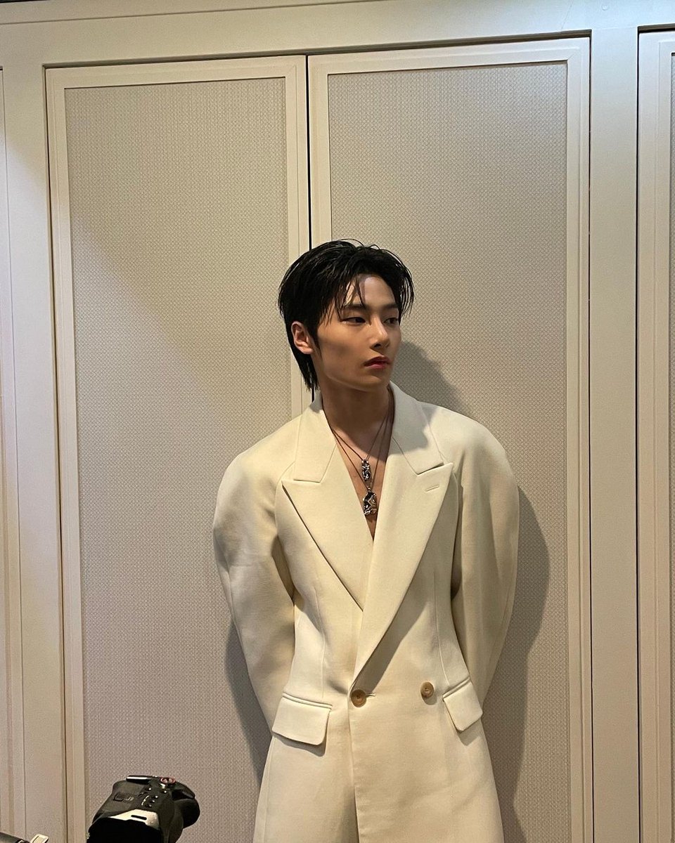 i.2.n.8 IG POST] 1/3 2023.10.01 