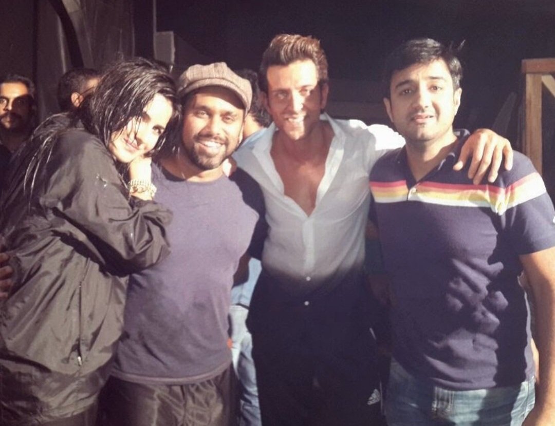 A BTS pic of Bang Bang on #9YearsOfBangBang celebration day from @BoscoMartis 

#HrithikRoshan #KatrinaKaif