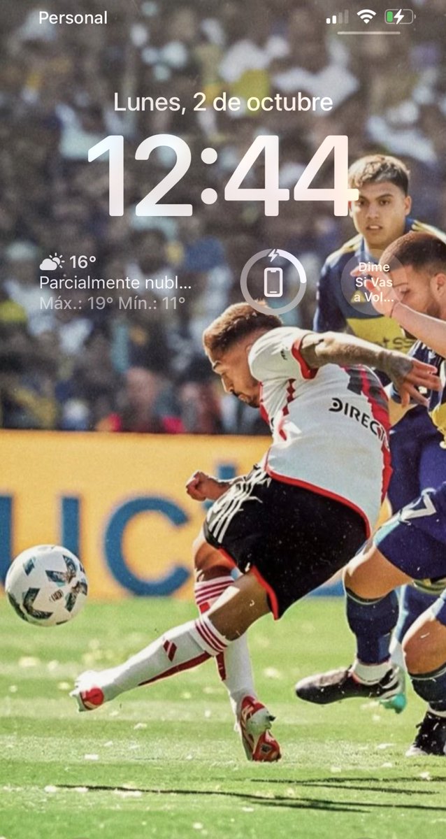 mernuel_'s tweet image. Mi nuevo fondo de pantalla, pasen los suyos.