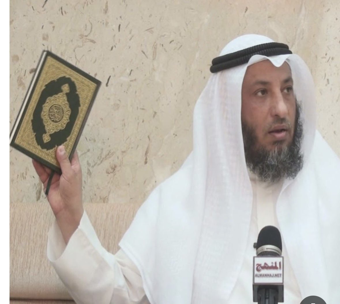 #عثمان_الخميس
.
ياشيخ عثمان الخميس🌹

الله ينصرك علي اعدائك🤲

و نحبك بالله ياشيخ 💞🌹✋🏼
.