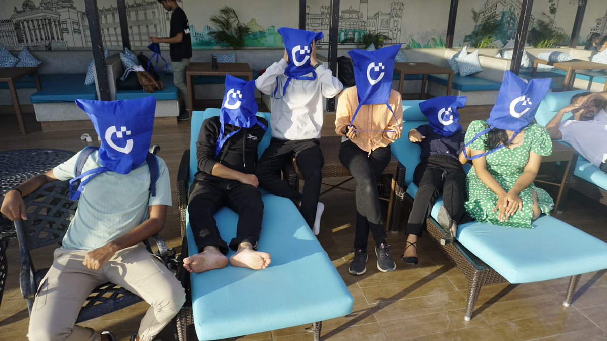 17_Kat4's tweet photo. Who is the best cloud provider ?? 
@digitalocean @aaishika 
.
.
.
Send more Swags our way 🫶🏼 https://t.co/21y0yXETnX