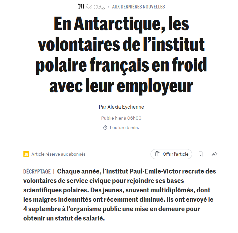 KtrAFP's tweet photo. Deux salles, deux ambiances. https://t.co/f3wIs9Ar9o