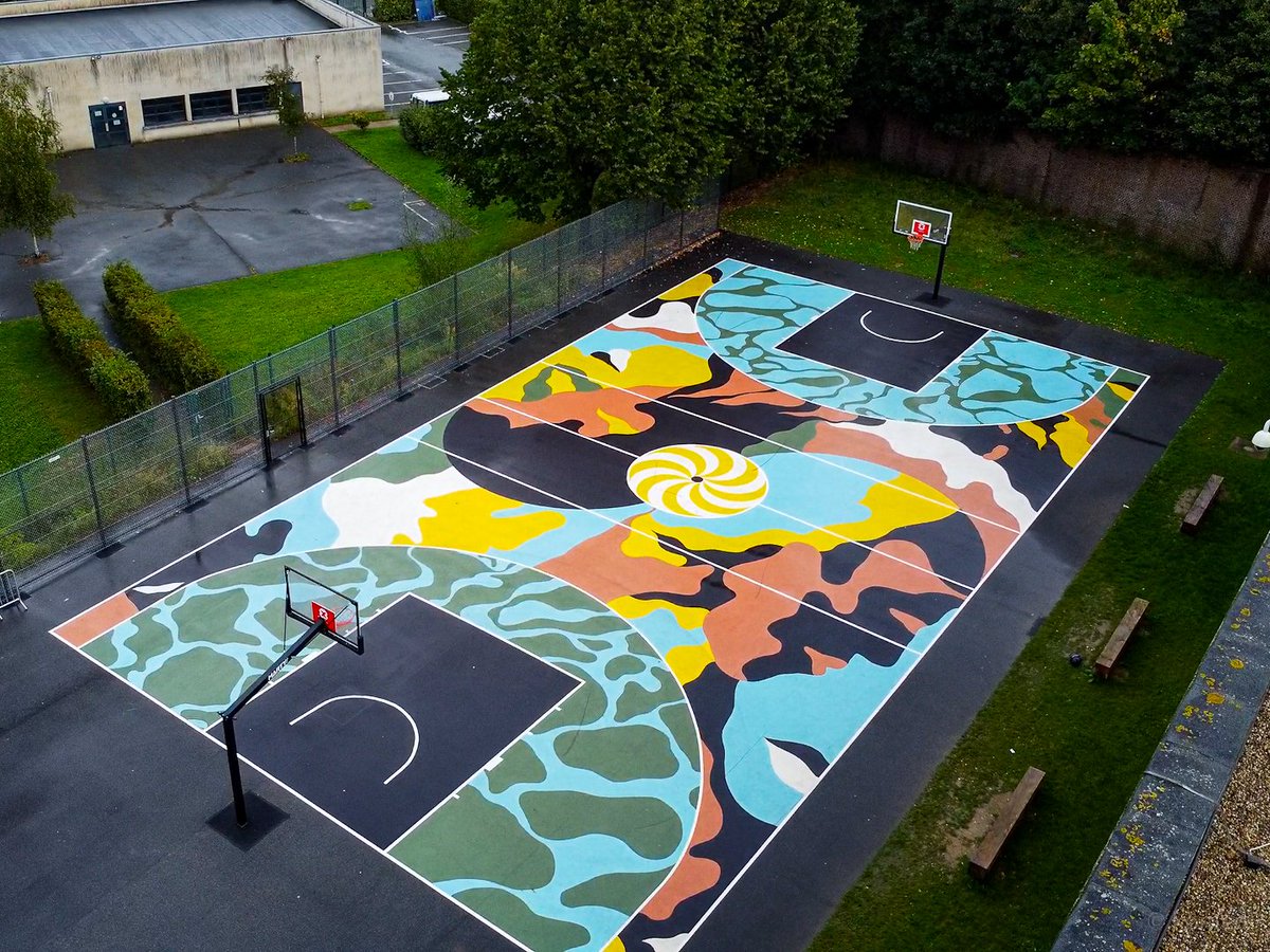 pacteutile's tweet photo. Vous ne savez pas où vous entraîner à faire vos plus beaux shoots ? Alors, rendez-vous sur les deux terrains de @3x3ffbb du Havre financés grâce à la @CE_Normandie ! 🫶

Ce projet de création de terrains s’inscrit dans les ambitions du #PacteUtile avec la création ou la rénovation de plus de 100 terrains de basketball 3x3 et de handball d’ici @paris2024, dont @Caisse_Epargne est Partenaire Premium. Des terrains qui permettent à tous de venir s’entraîner et de découvrir la discipline qui sera au programme des Jeux Olympiques de #Paris2024 pour la seconde fois de l’histoire.

🗣️ Fort de Tourneville
📍 rue Georges Piat, le Havre
💡 Laura Kopf & Hoopers
👏 @CE_Normandie 

#PacteUtile