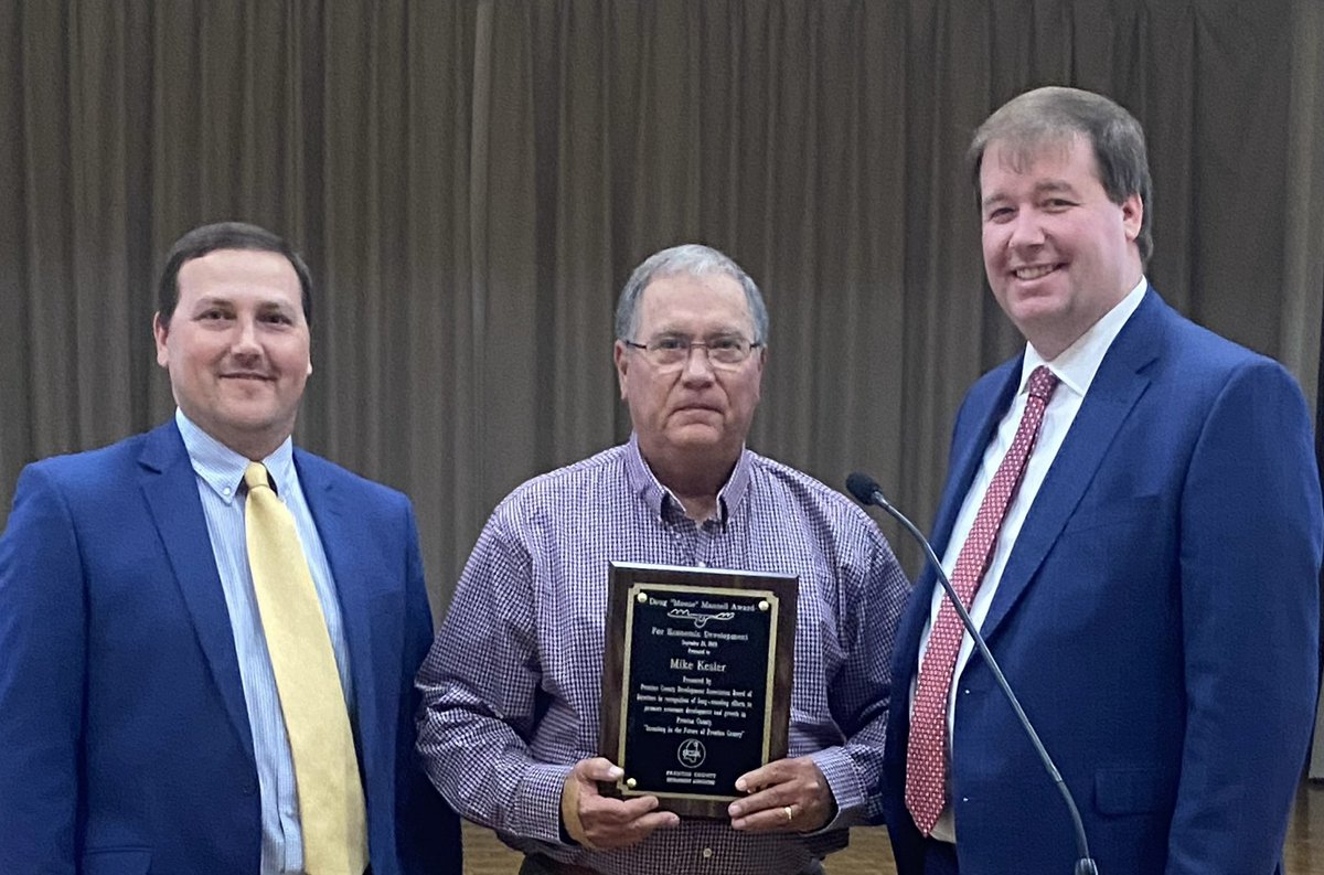 Leon Hays tweet media