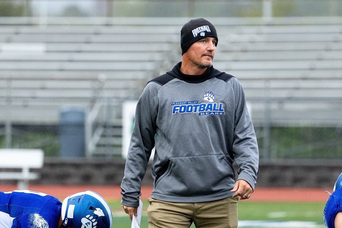 Pleasant Valley vs. Pocono Mountain West.