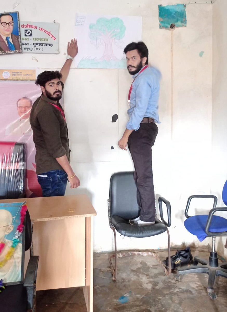 Akashde68333419's tweet photo. आज 02 अक्टूबर को गांधी जयंती एवं लाल बहादुर शास्त्री जी की जयंती के अवसर पर ग्राम पंचायत धर्मदास में उनकी छायचित्र पर पुष्प अर्पित किया।
#meramadhyapradesh #badegayuvabadegaMP #youwinwewin #cmyip #cmypdp #mukhyamantrijansevamitra #aiggpa #jansamparkmp #bhopal
@ChouhanShivraj https://t.co/k4w6cekifB