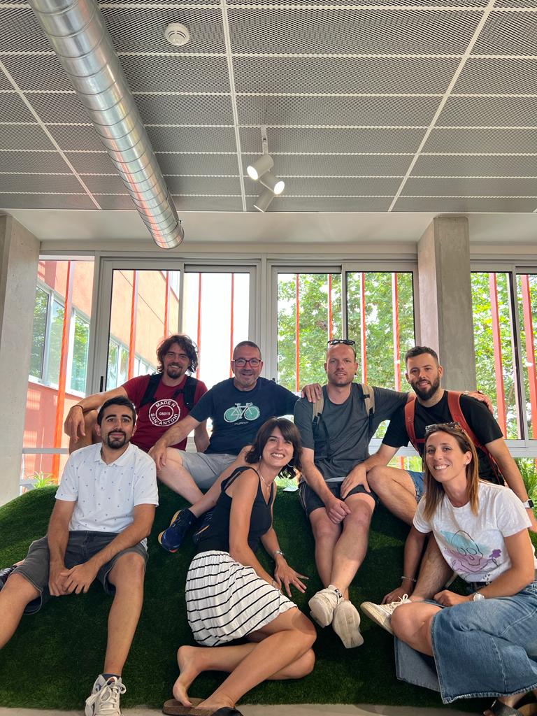 📣 I a <a href="/FMarianao/">Fundació Marianao</a> seguim construint oportunitats per infants i joves del territori, avui celebrant el #DiaInternacional #EducacioSocial2023 #Edusoday #DiaES acompanyats d'un gran equip de professionals compromesos amb l'acció social a #SantBoi #OrgullEquip