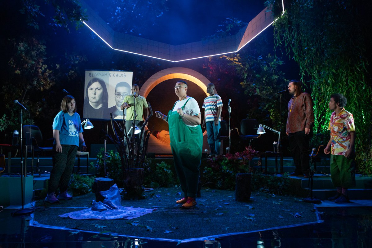 ★★★★★ 'Comedic and poignant' (West-End Best Friend)

#Imposter22 is now playing for a limited run in the Jerwood Theatre Downstairs, until 14 Oct.

🎟️Get your tickets: bit.ly/Imposter-22

📸Ali Wright