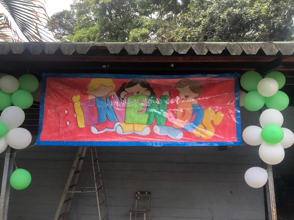 EscuelaFVMCbit's tweet photo. #FVM Bienvenida de todos nuestros niños y niñas acompañado de visita CENAMED investigación e información y robótica #InicioNuevoAñoEscolar 2023-2024 
@NicolasMaduro 
@_LaAvanzadora 
@Fundabit_ 
@fundabitguaric2 https://t.co/hDpBpBerxB